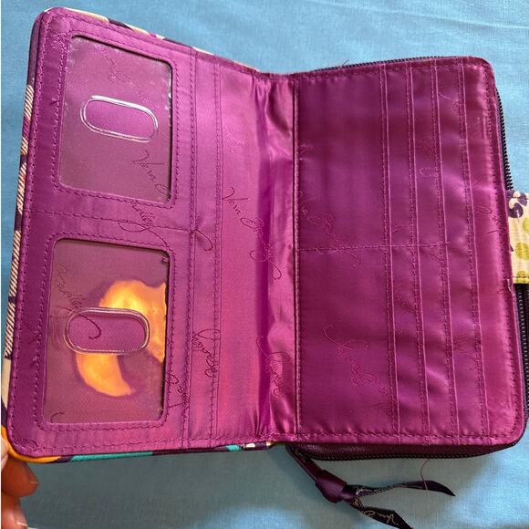 Vera Bradley Quilted Hipster Turnlock Clutch Wallet Plum Crazy Pattern - Picture 3 of 6